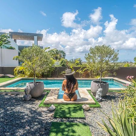 Lama Y Solo Unique Private Room Walking Distance To The Beach Palm Beach Eksteriør billede