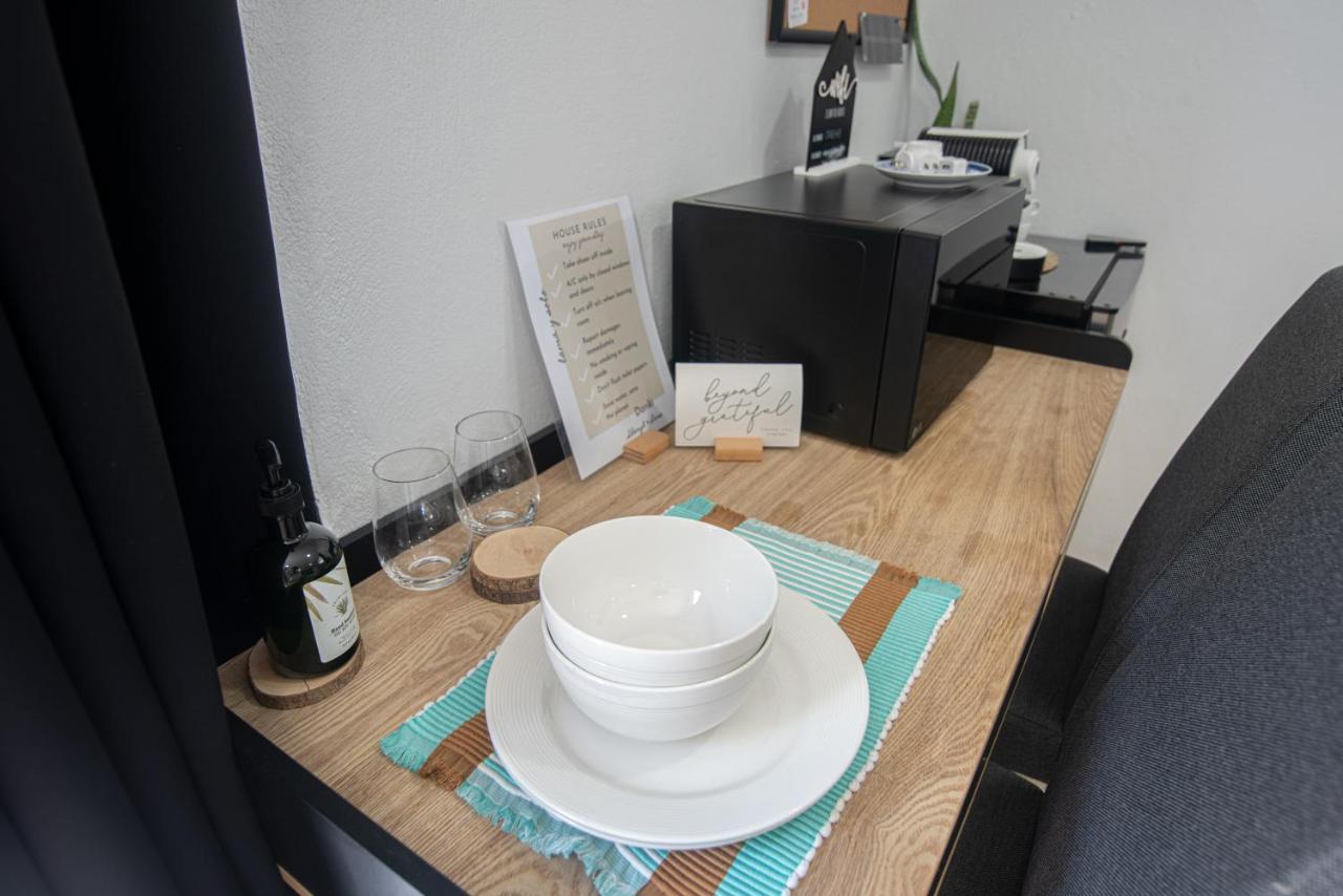 Lama Y Solo Unique Private Room Walking Distance To The Beach Palm Beach Eksteriør billede